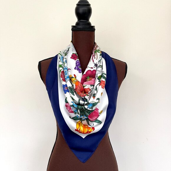Gucci Silk Wrap Flora 1 Print Multicolor Blue Border Scarf - Picture 11 of 16